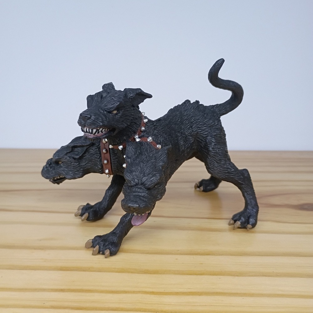 Cerberus Mythical Realms Figure Safari Ltd Toys Fantasy Figurines Collect